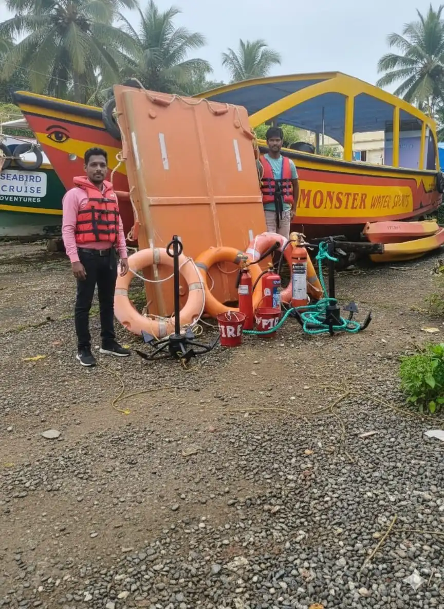 Certified safety equipment and boat crew in Gokarna